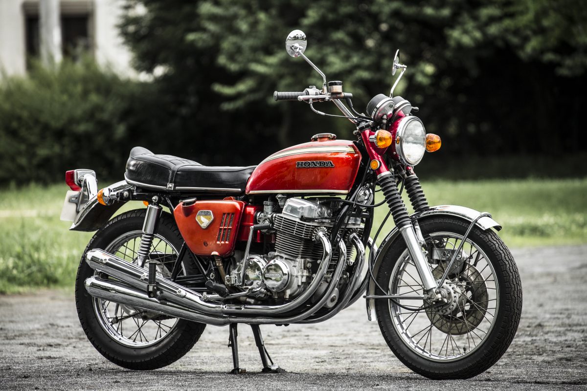 国産バイク初の750ccモデルを覚えているか？1969年に発売されたホンダ