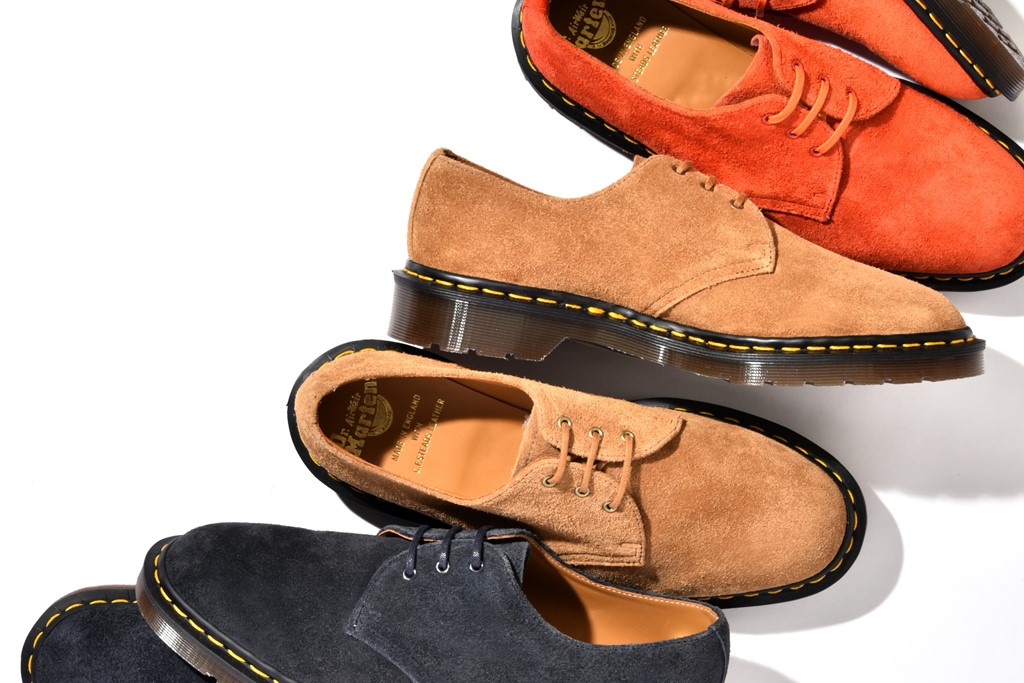 春の足元を軽やかに彩る、ドクターマーチンの英国製スウェード靴