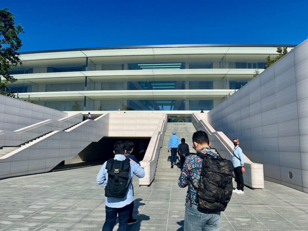 スティーブ・ジョブズ最後の遺産。奇跡の建造物、Apple Parkの『Ring』初公開