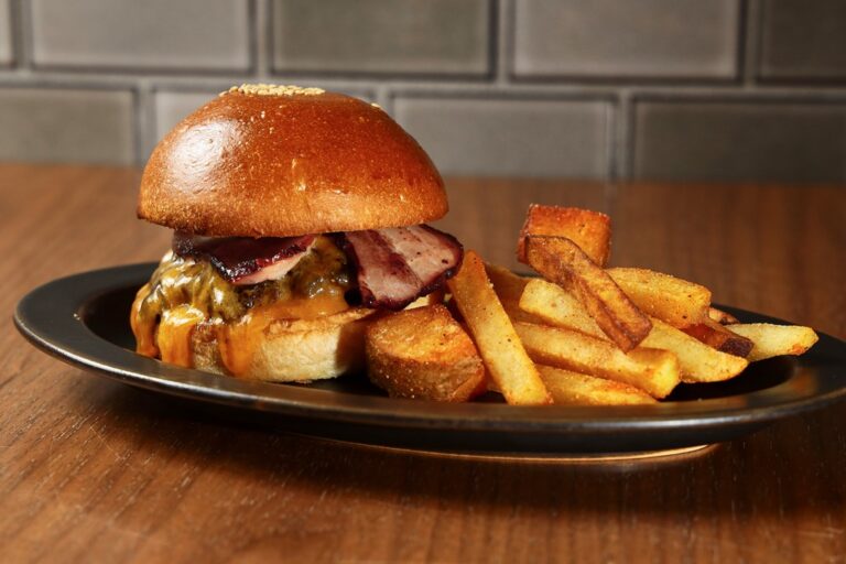 ブラッカウズのハンバーガーが新しくなった！