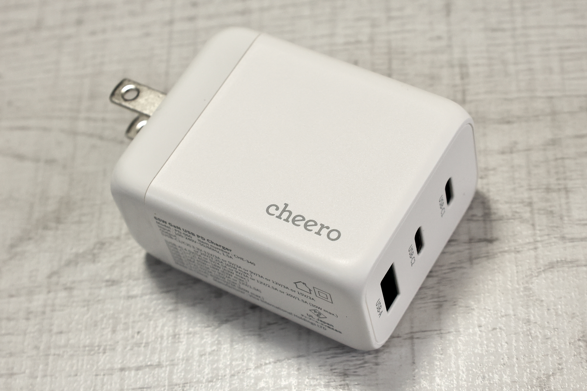 cheeroの65W GaN 3ポート充電器を買った。安くて十分な性能で良い