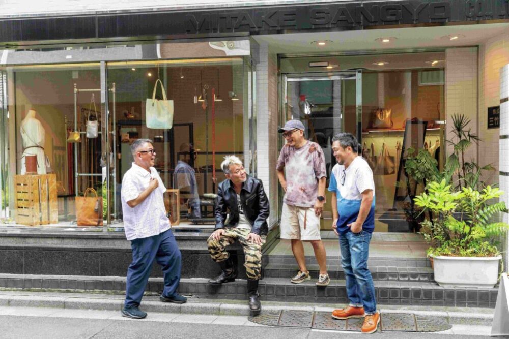 記念すべき第1弾の革をモヒカン小川がプロデュース！ AJLP活動報告。